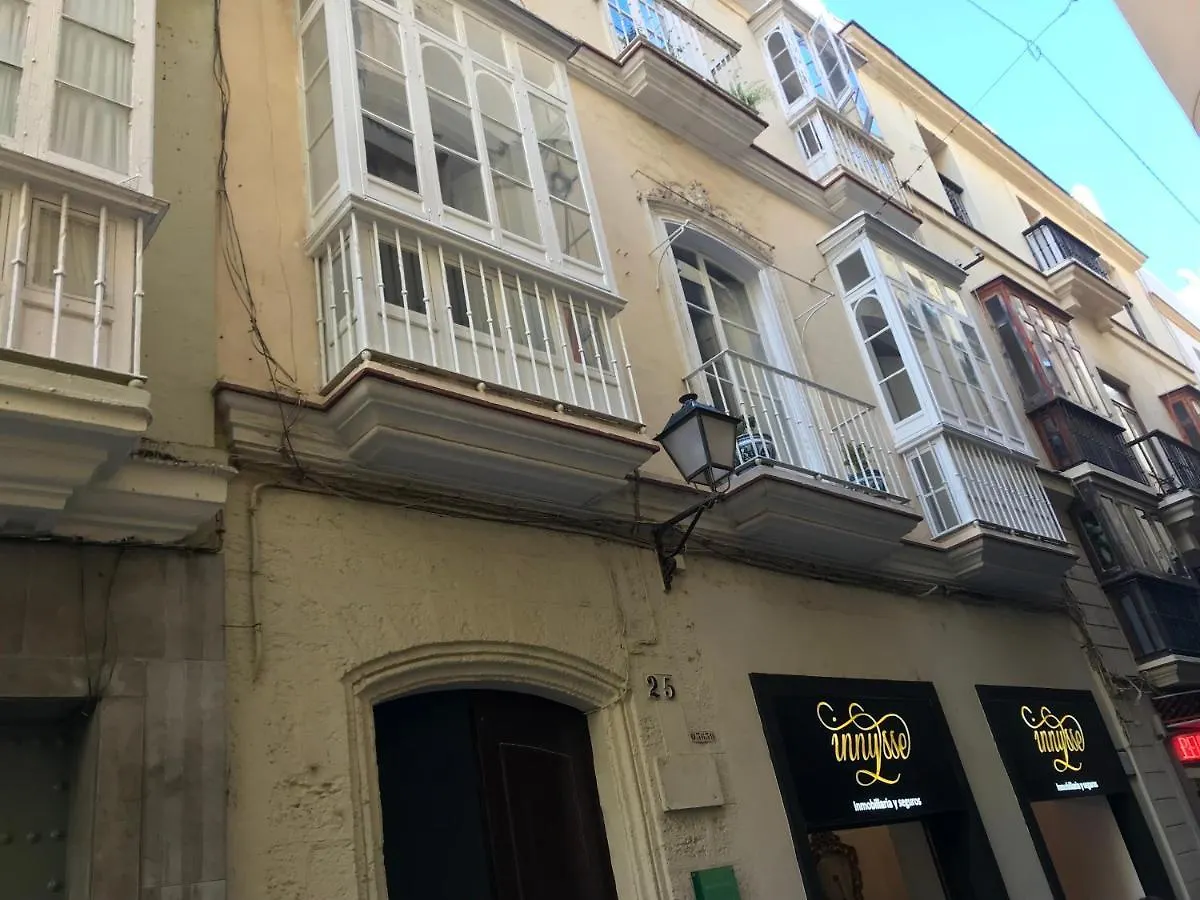 Precioso Alojamiento Con Patio Interior Cadiz 0*,  Spain