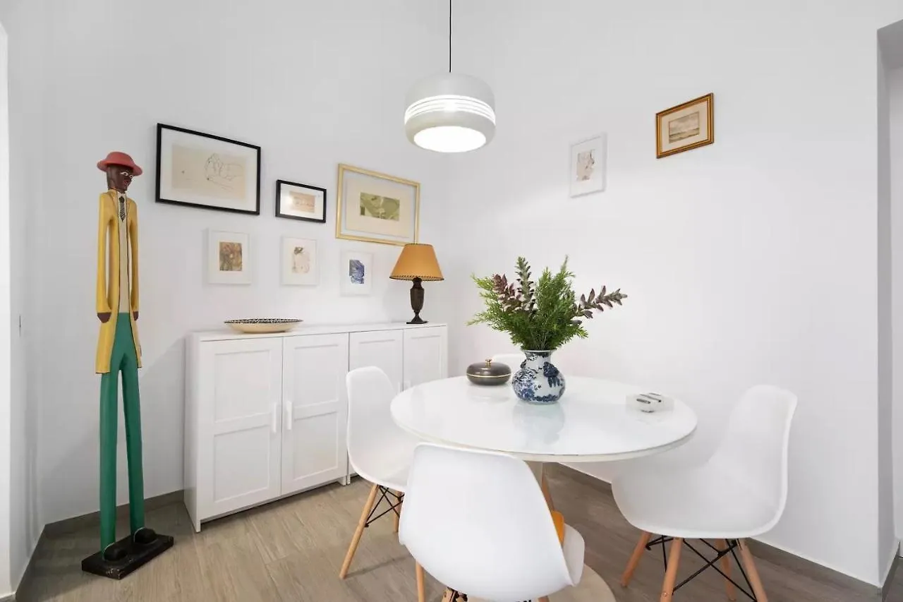 Precioso Alojamiento Con Patio Interior Cadiz 0*,  Spain